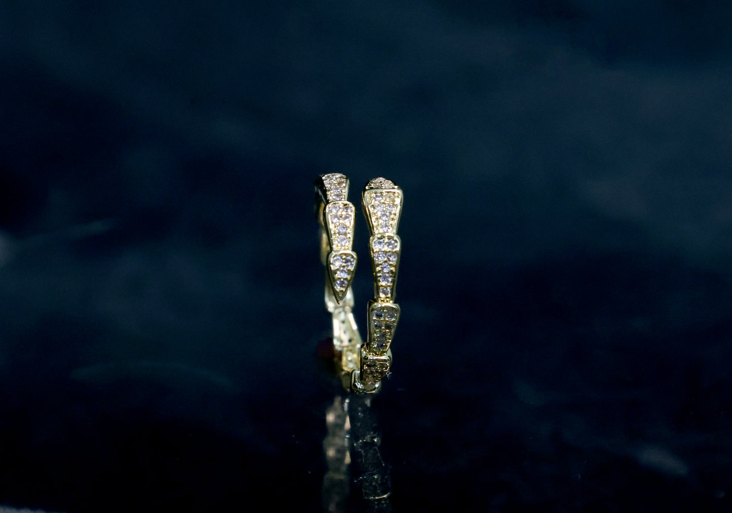 Serpenti style anti tarnish ring for women