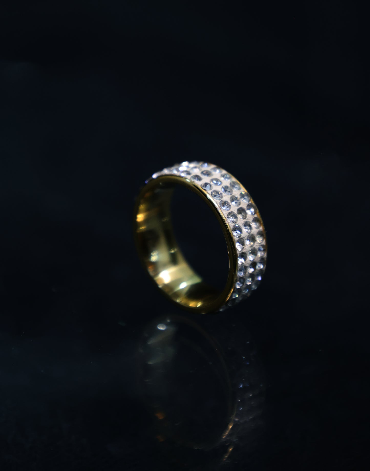 White gold embellished ring band