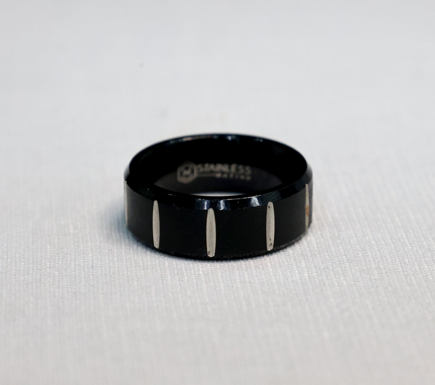 Metallica black ring band for men