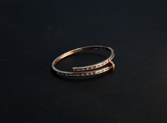 Rose gold curved nail bracelet unisex